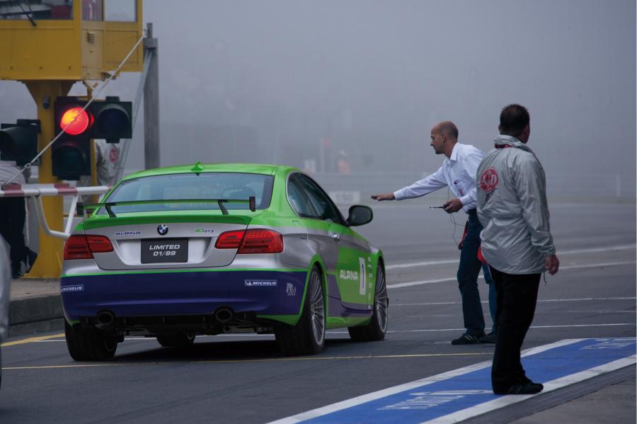  Alpina B3 GT3 (E92) 2012 года  (UK) (фото 5 из 14)